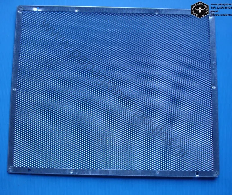 ΣΙΤΑ ΙΣΙΑ ΓΑΛΒΑΝΙΖΕ ΣΦΗΚΟΠΑΓΙΔΑΣ